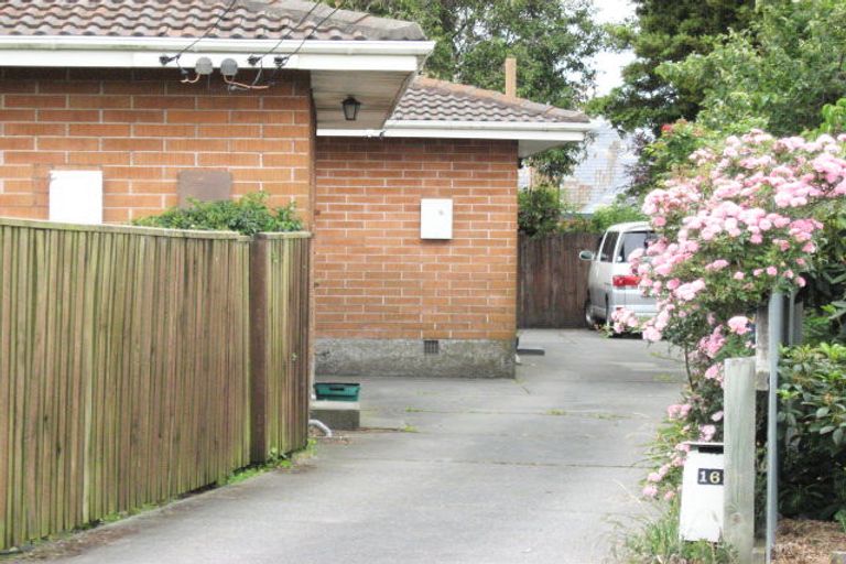 Photo of property in 1/16 Oakdale Street, Avonhead, Christchurch, 8042