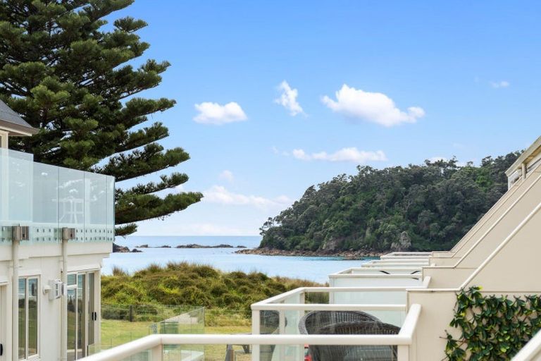 Photo of property in 2/6 Marine Parade, Mount Maunganui, 3116