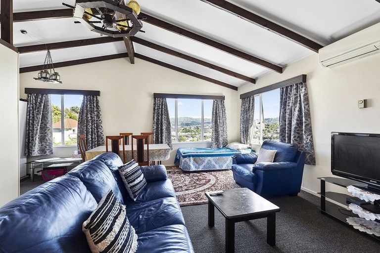 Photo of property in 175 Seatoun Heights Road, Seatoun, Wellington, 6022