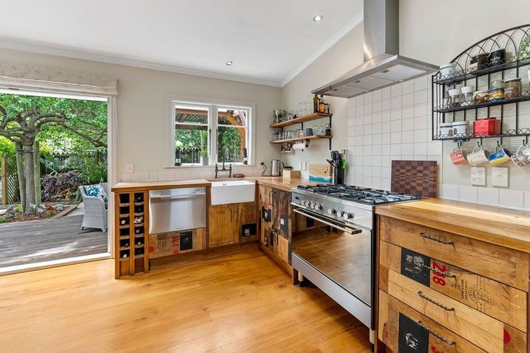 Photo of property in 275 Rutherford Street, Nelson South, Nelson, 7010