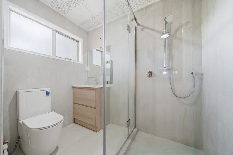 Photo of property in 1/324 Great South Road, Opaheke, Papakura, 2113