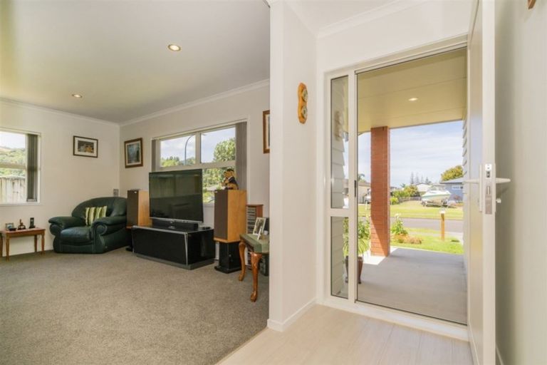 Photo of property in 21 Captain Wood Avenue, Whitianga, 3510
