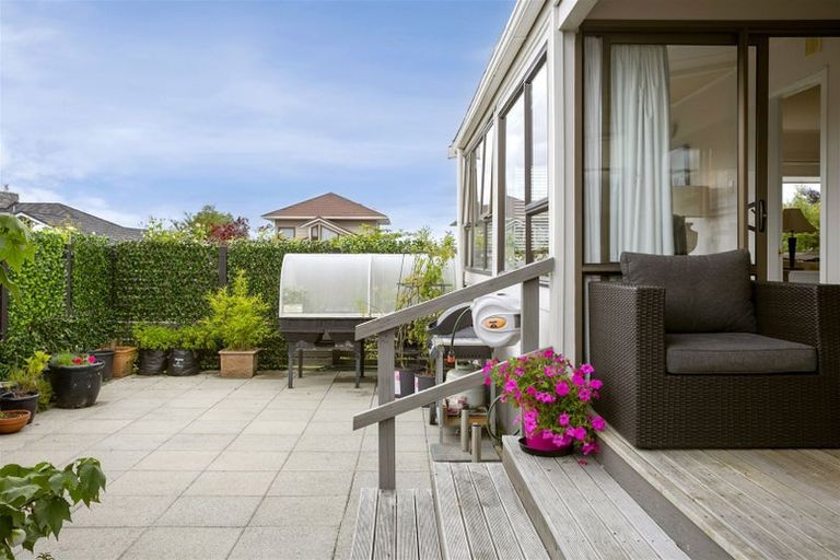 Photo of property in 3a Dorothy Drive, Acacia Bay, Taupo, 3330