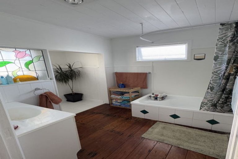 Photo of property in 210 Gascoigne Street, Raureka, Hastings, 4120