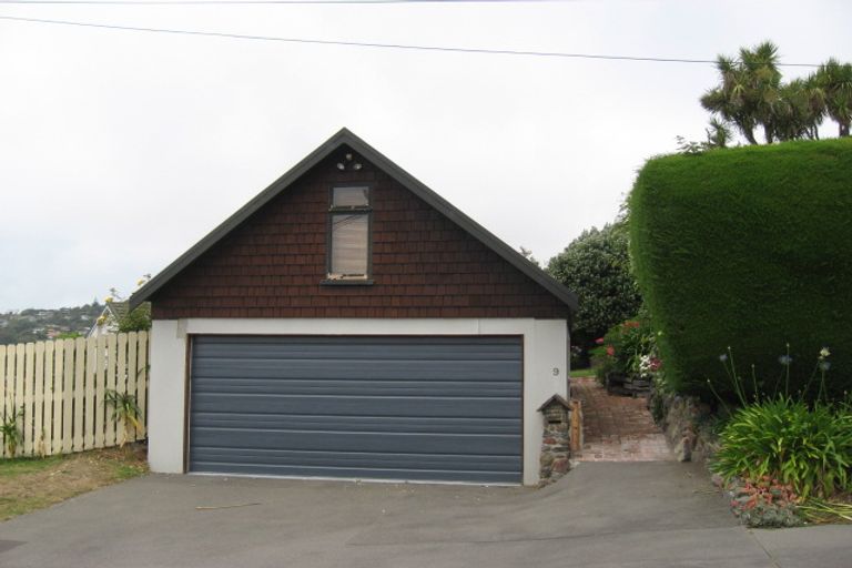 Photo of property in 9 Moncks Spur Road, Redcliffs, Christchurch, 8081