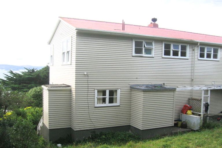 Photo of property in 11 Lyons Crescent, Strathmore Park, Wellington, 6022