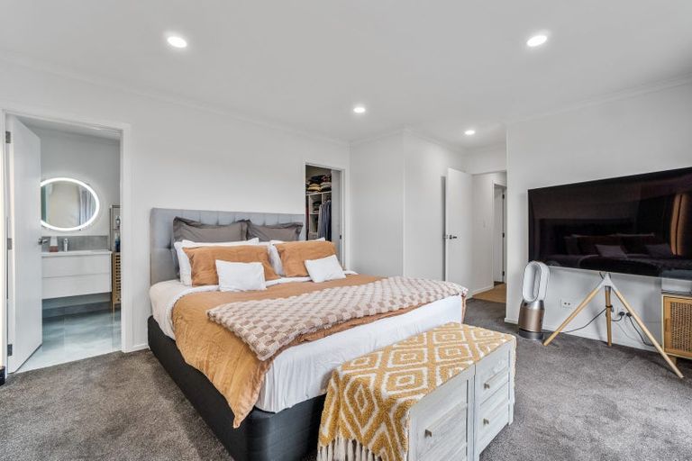 Photo of property in 24 Murray Ward Drive, Te Kauwhata, 3710