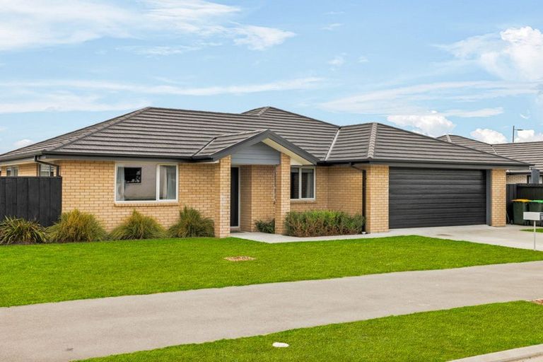 Photo of property in 17 Reuben Avenue, Rolleston, 7615
