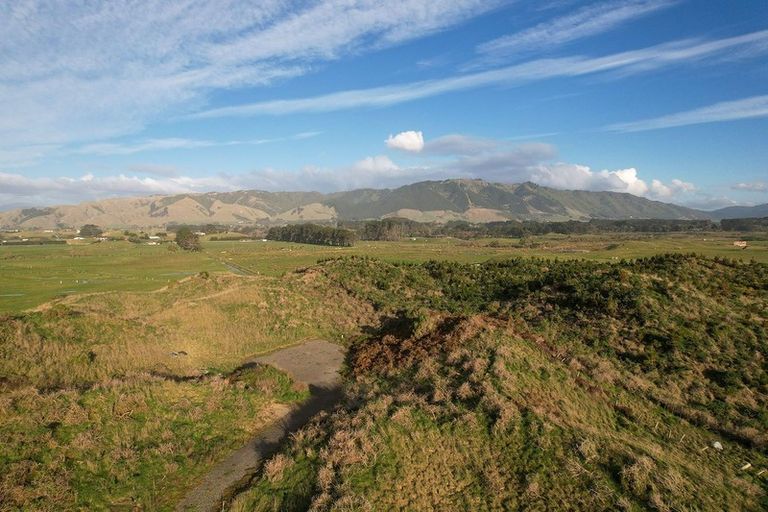 Photo of property in 27 Mahurenga Lane, Te Horo, Otaki, 5581