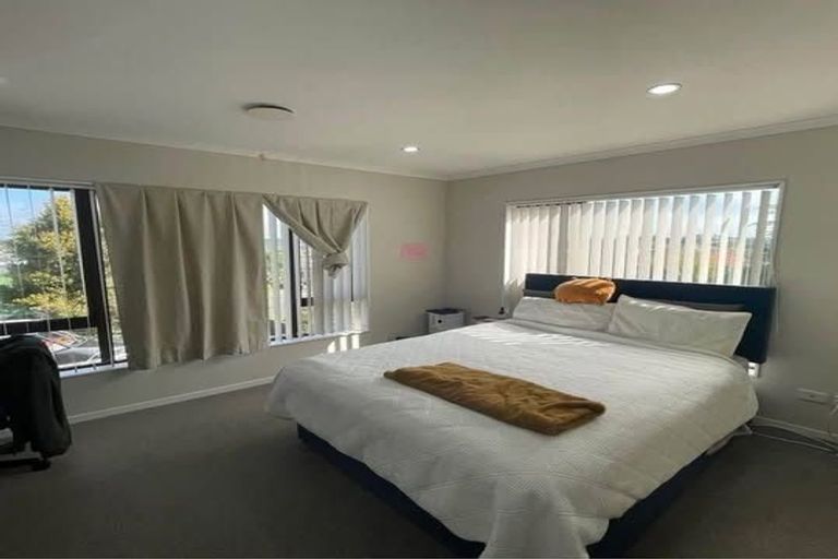 Photo of property in 14a Elliot Street, Howick, Auckland, 2014