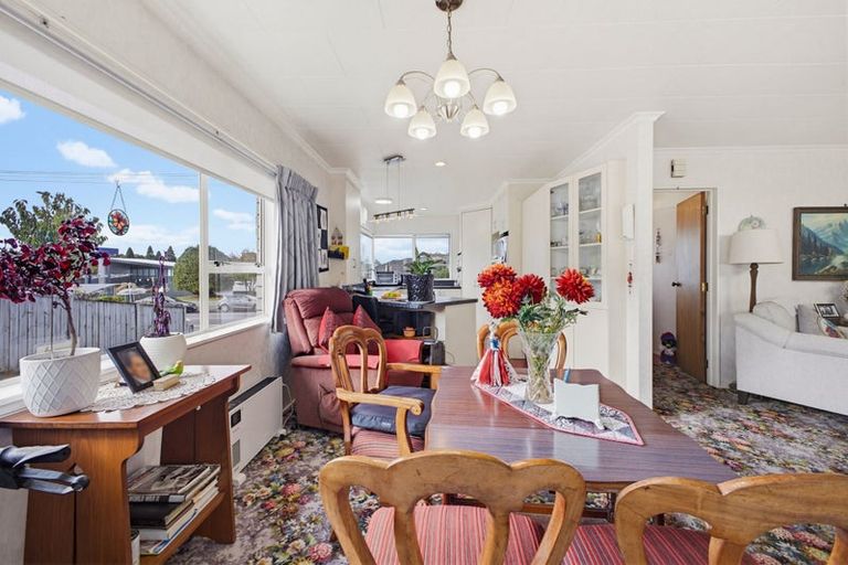 Photo of property in 66 Tukapa Street, Westown, New Plymouth, 4310