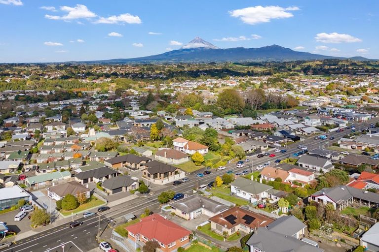 Photo of property in 66 Tukapa Street, Westown, New Plymouth, 4310