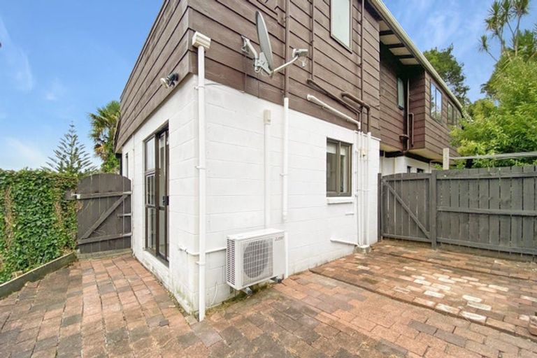Photo of property in 124 Stapleford Crescent, Browns Bay, Auckland, 0630