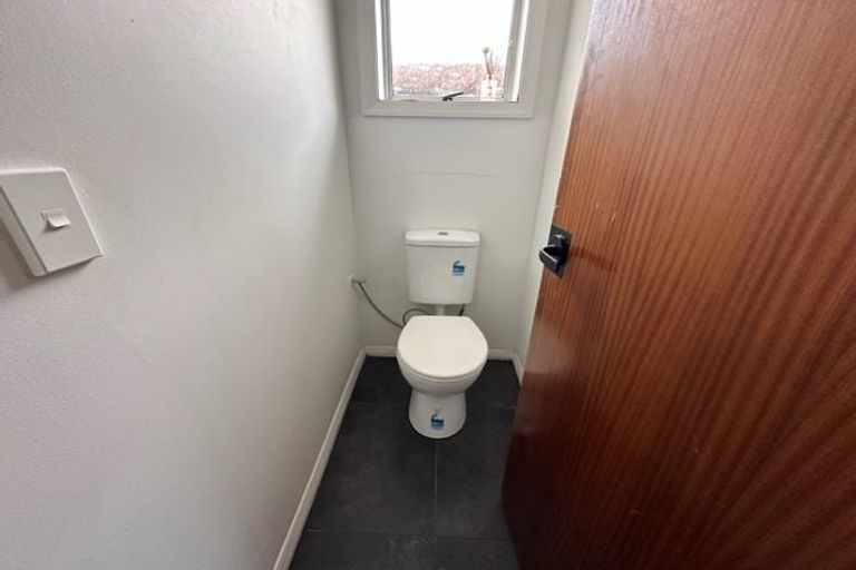 Photo of property in 60a Waimumu Road, Massey, Auckland, 0614