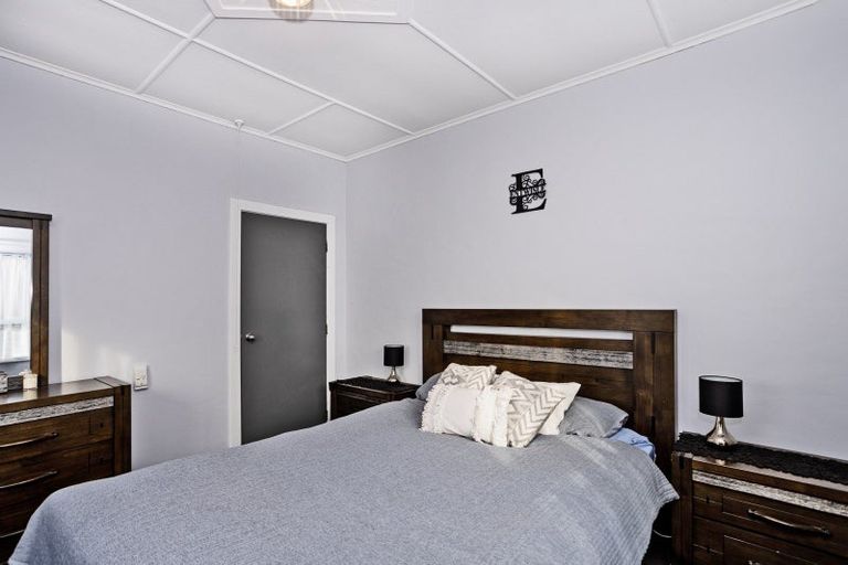 Photo of property in 50 Brown Street, Strathern, Invercargill, 9812