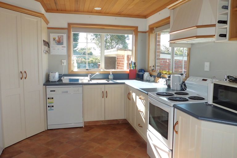 Photo of property in 17 Richard Pearse Drive, Temuka, 7920