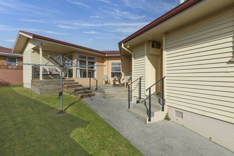 Photo of property in 2/47 Chadwick Road, Greerton, Tauranga, 3112