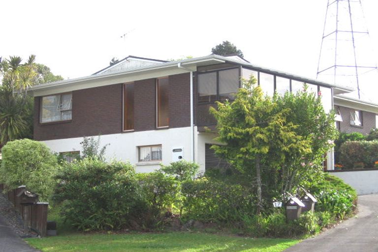 Photo of property in 1/17 Wairata Place, Te Atatu South, Auckland, 0610