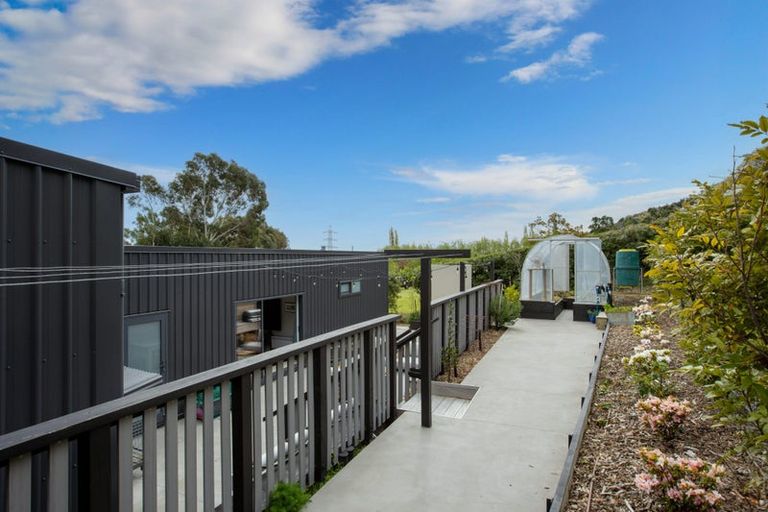 Photo of property in 13 Matuku Lane, Heathcote Valley, Christchurch, 8022