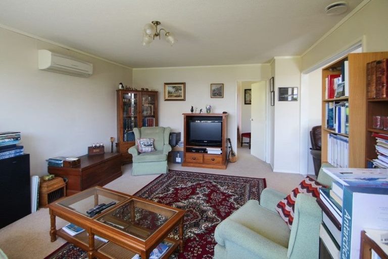 Photo of property in 70 Awamoa Road, Holmes Hill, Oamaru, 9401