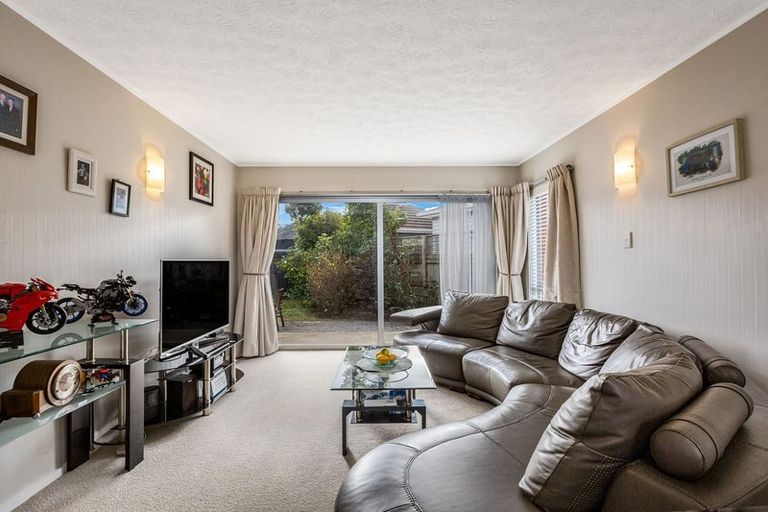 Photo of property in 1001b High Street, Avalon, Lower Hutt, 5011
