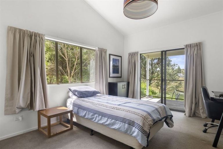 Photo of property in 16a Birkley Road, Bayswater, Auckland, 0622