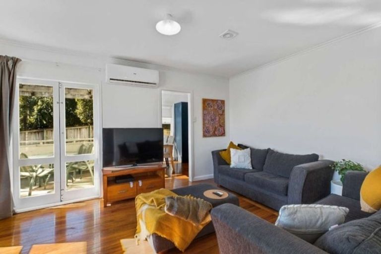 Photo of property in 15a Howden Street, Waiuku, 2123