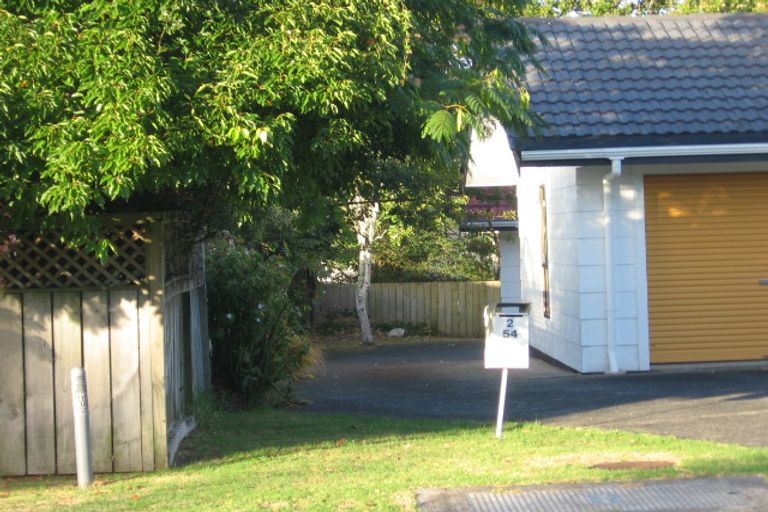 Photo of property in 2/54 Stanaway Street, Hillcrest, Auckland, 0627