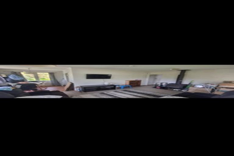 Photo of property in 3 Shackleton Grove, Stokes Valley, Lower Hutt, 5019