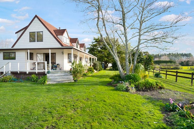 Photo of property in 40 Brookvale Lane, Taupaki, Henderson, 0782