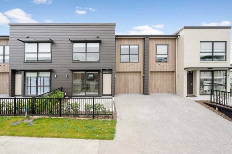 Photo of property in 53 Matairangi Avenue, Totara Heights, Auckland, 2105