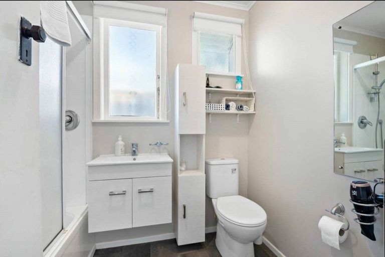 Photo of property in 3/718 Beach Road, Browns Bay, Auckland, 0630