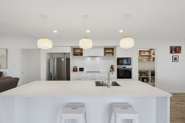 Photo of property in 61 Hilton Drive, Amberley, 7410