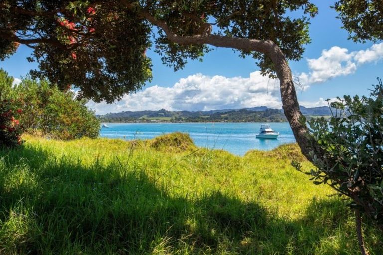 Photo of property in 275 Omaha Drive, Omaha, 0986