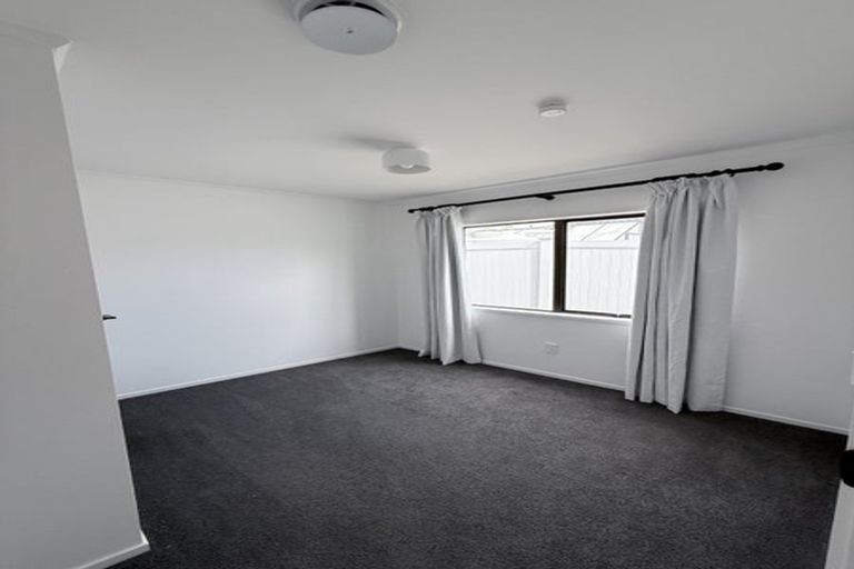 Photo of property in 17b Elliot Street, Riverhead, 0820