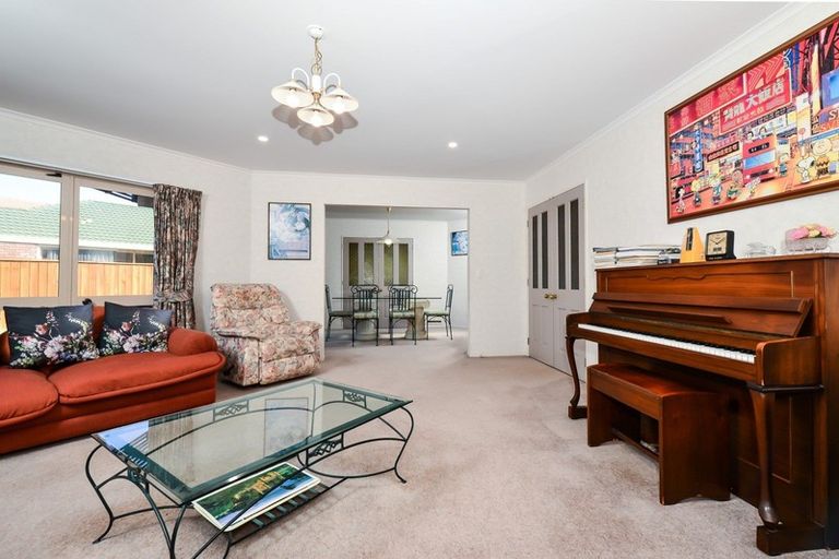 Photo of property in 4 Longwood Place, Harrowfield, Hamilton, 3210