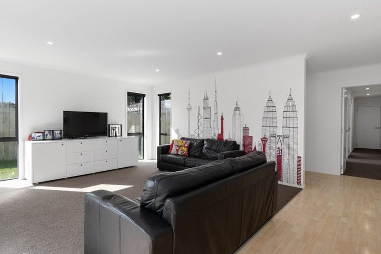 Photo of property in 15 Allington Place, Bethlehem, Tauranga, 3110