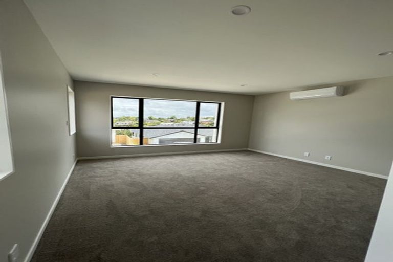 Photo of property in 12 Springhill Lane, Sunnyvale, Auckland, 0612