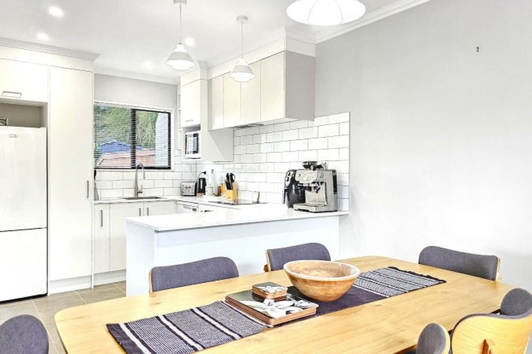 Photo of property in 8 Raukura Place, Koutu, Rotorua, 3010