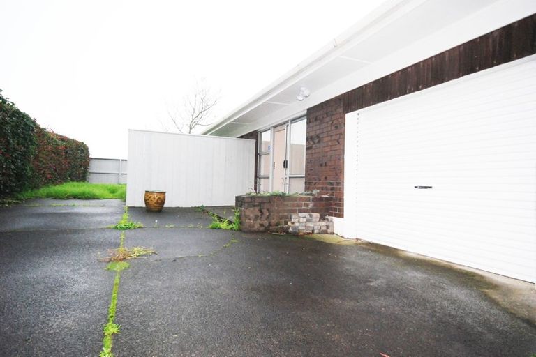 Photo of property in 2/19 Fortunes Road, Half Moon Bay, Auckland, 2012