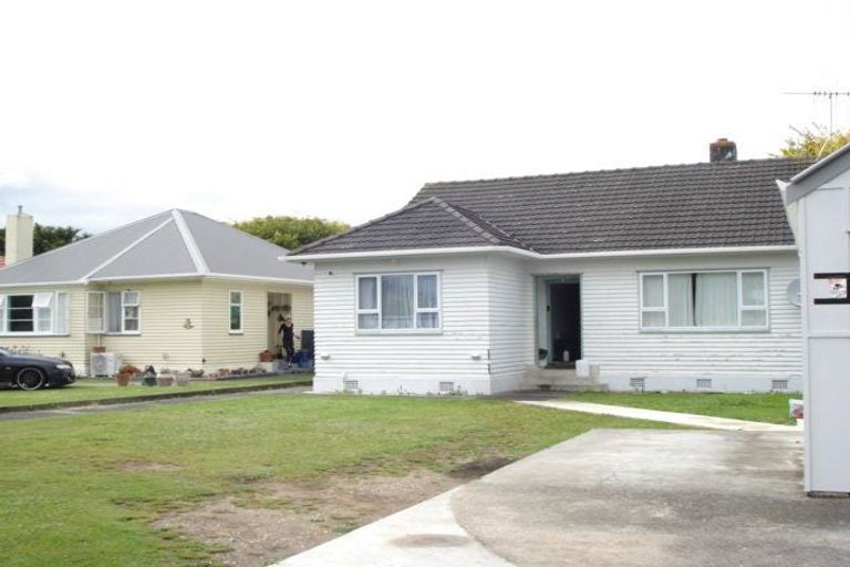 Photo of property in 23 Savage Crescent, West End, Palmerston North, 4412