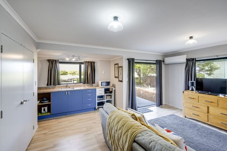 Photo of property in 69 Meeanee Quay, Westshore, Napier, 4110