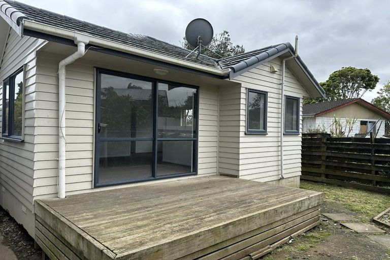 Photo of property in 43 Urlich Drive, Ranui, Auckland, 0612