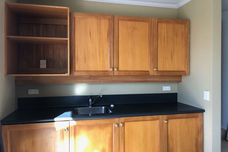 Photo of property in 41 Grafton Road, Roseneath, Wellington, 6011