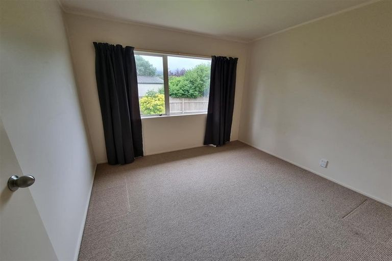 Photo of property in 9b Barraud Place, Pukehangi, Rotorua, 3015