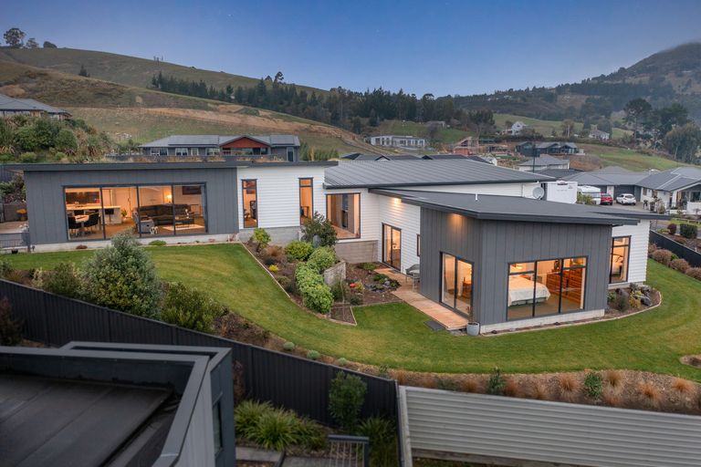 Photo of property in 8 Erica Crescent, Mosgiel, 9024