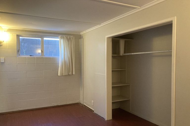 Photo of property in 75 Gossamer Drive, Pakuranga Heights, Auckland, 2010