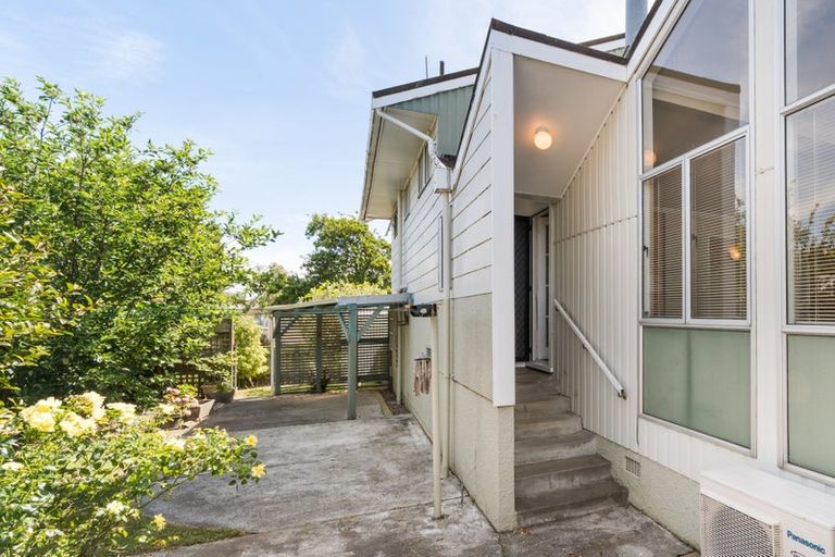 Photo of property in 2 Paradise Place, Milson, Palmerston North, 4414