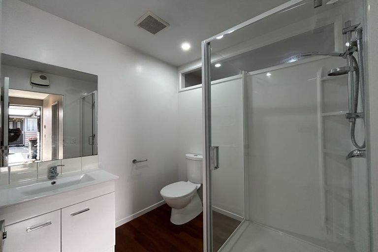 Photo of property in 2/190 Lincoln Road, Addington, Christchurch, 8024
