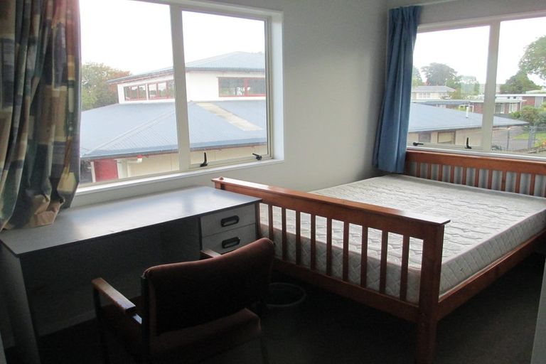 Photo of property in 8a Grassways Avenue, Pakuranga, Auckland, 2010